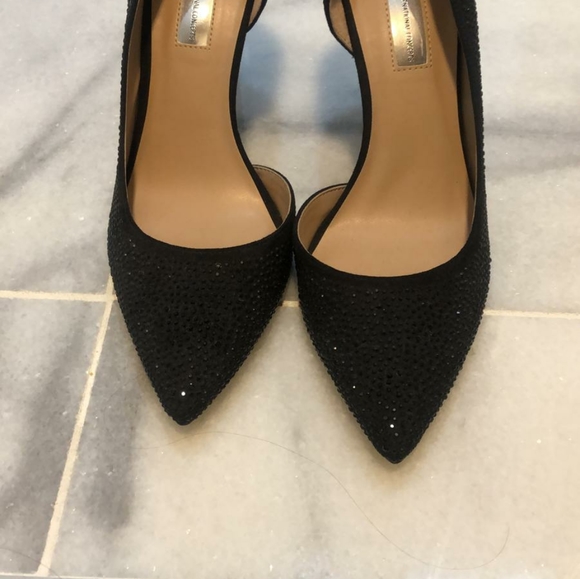 Shoes - Picture 3 of 4